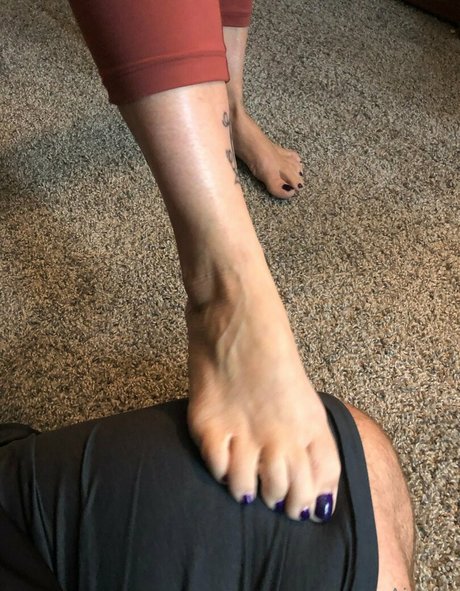 Обнаженная фотография утечки OnlyFans от Ajonesfeet