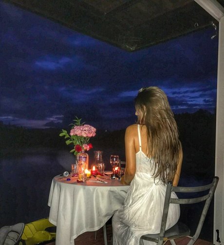 Naken lekkede OnlyFans-bilde av Alicia Londono