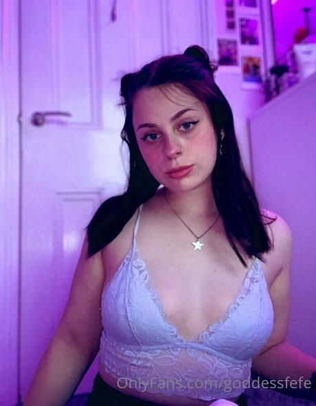 Nahá fotka uniklých OnlyFans od Goddessfefe