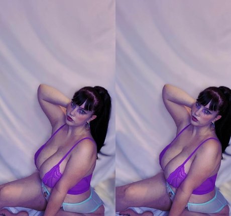 Nahá fotka uniklých OnlyFans od Nikkimichay