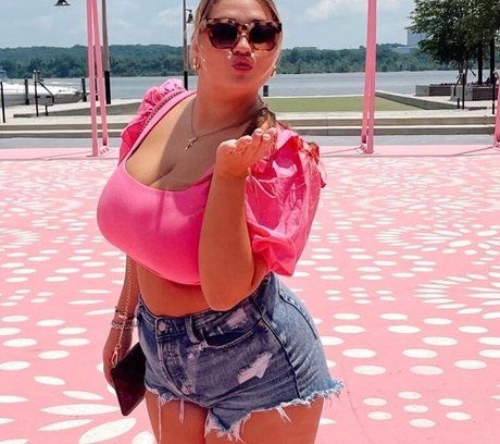 Naken lekkede OnlyFans-bilde av Grace H