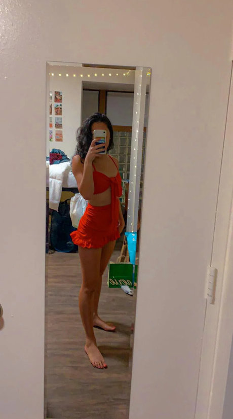 Nahá fotka uniklých OnlyFans od Alisonl