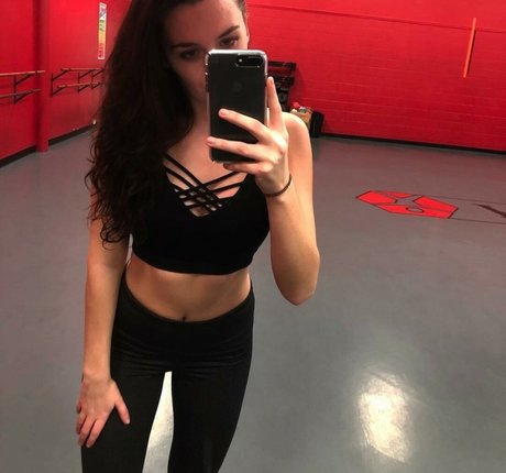Nahá fotka uniklých OnlyFans od Hanna Zellers