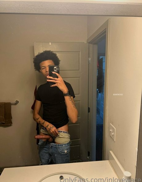 Naken läckt OnlyFans-bild av Inlovewace