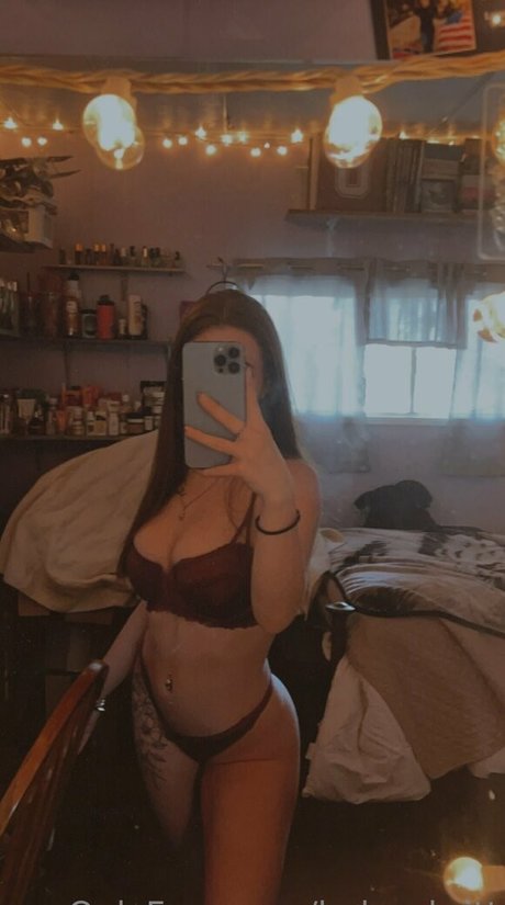 Naken läckt OnlyFans-bild av Babyybritt