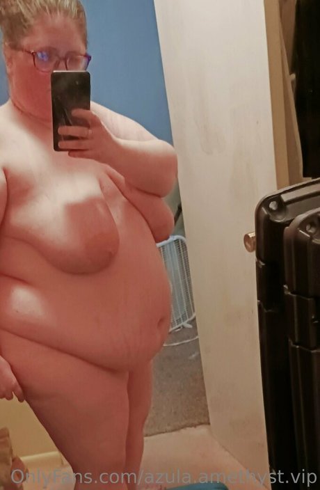 Naken lekkede OnlyFans-bilde av Azulaamethystvip