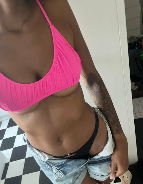 Nahá fotka uniklých OnlyFans od Hereforlols