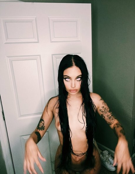Photo nue de fuite OnlyFans de Babygunk