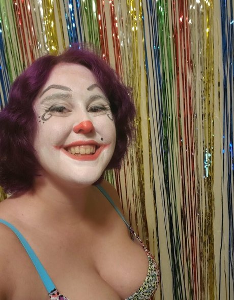 Nahá fotka uniklých OnlyFans od Clowndivax