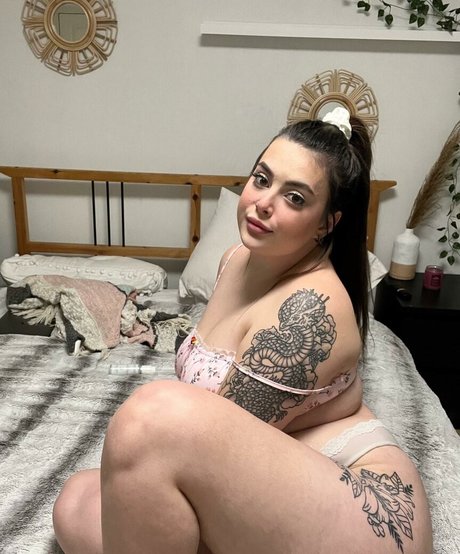 Обнаженная фотография утечки OnlyFans от Balla Paige