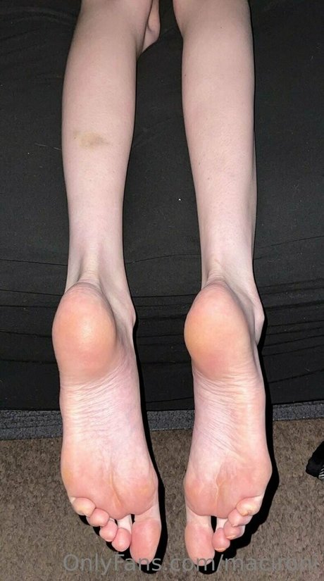 Naken lekkede OnlyFans-bilde av Macironi