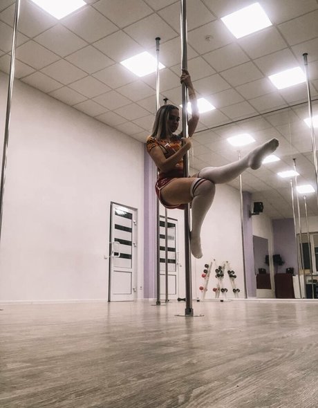 Nahá fotka uniklých OnlyFans od Vikamccline