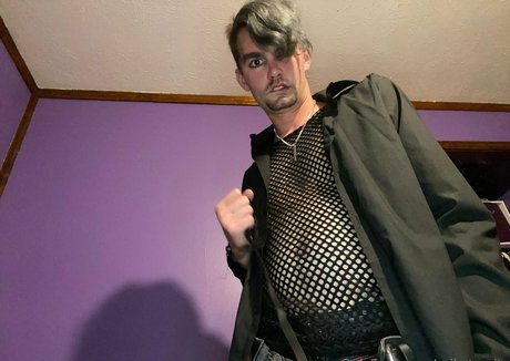 Nahá fotka uniklých OnlyFans od Erikatrocity
