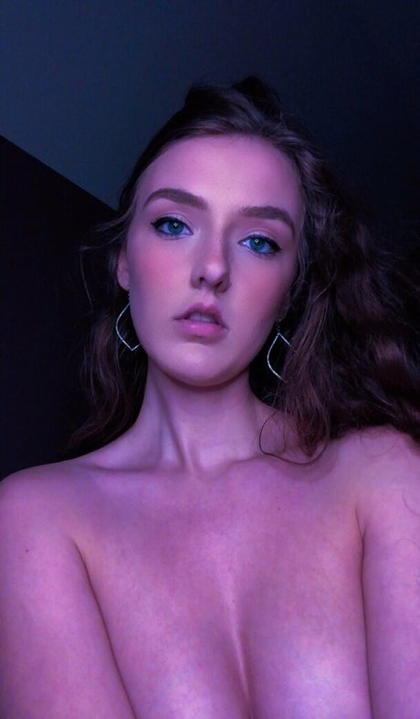 Foxyopheliaa