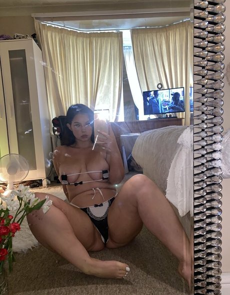 Naken lekkede OnlyFans-bilde av Bbmiaxo