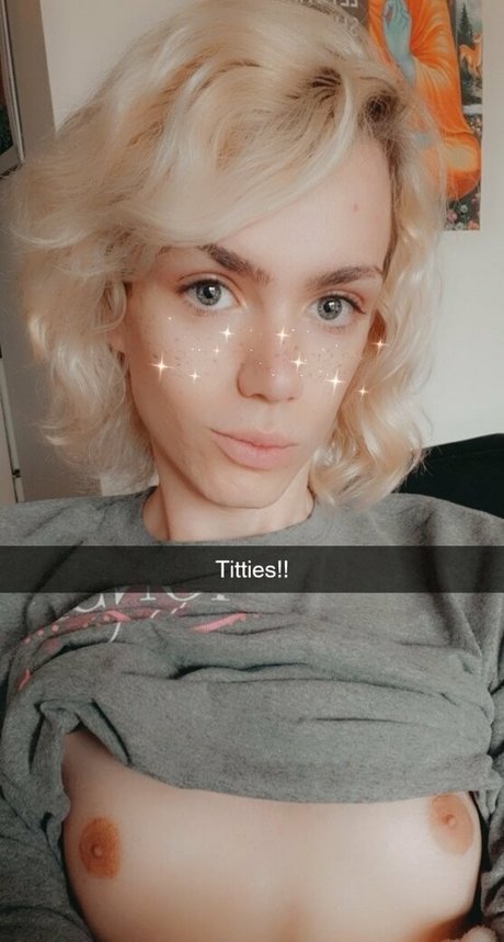 Naakte gelekte OnlyFans-foto van Maddierose10