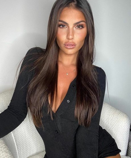 Naken lekkede OnlyFans-bilde av Natasha Nesci