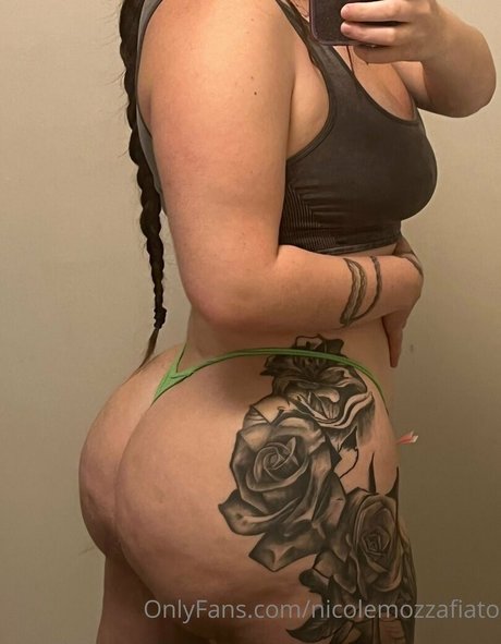 Photo nue de fuite OnlyFans de Nicolemozzafiato