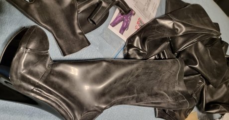 Rubberdollemma