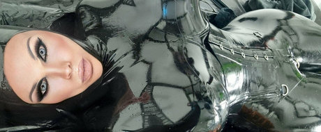 Rubberdollemma