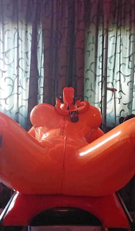 Rubberdollemma