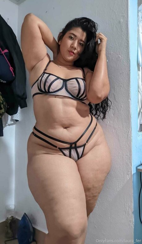 Nahá fotka uniklých OnlyFans od Laurafer
