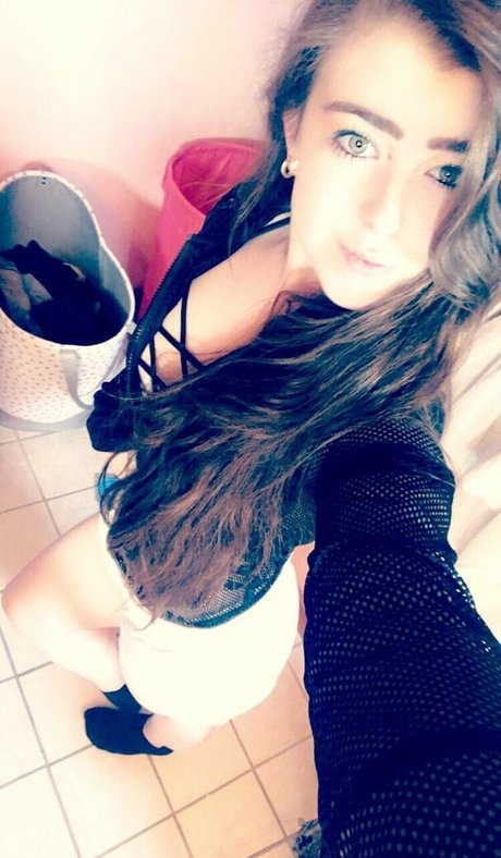 Naken läckt OnlyFans-bild av Sweetbabyadeline