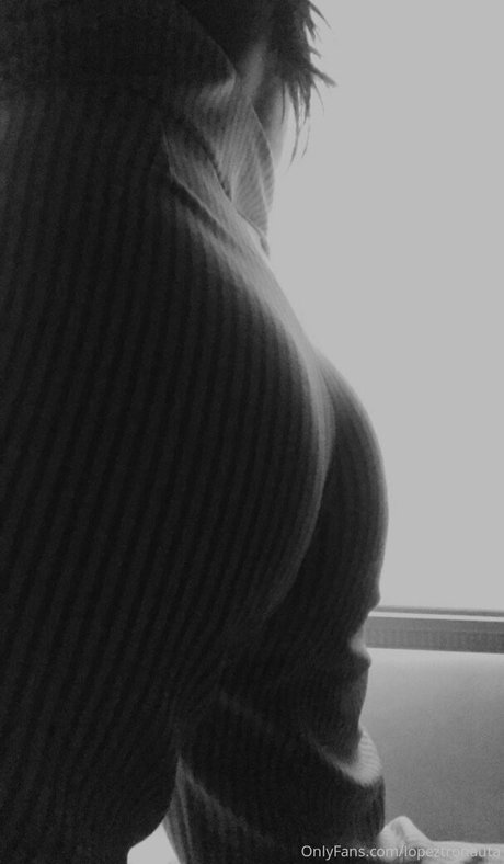 Alasti lekkinud OnlyFans-i pilt Lopeztronauta