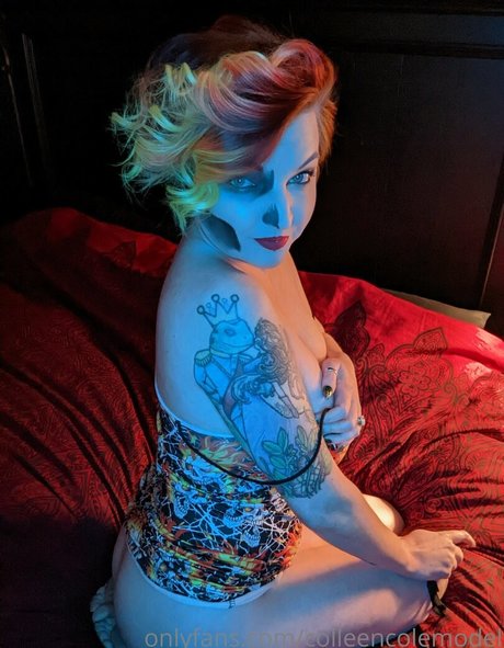 Commandingcoquette
