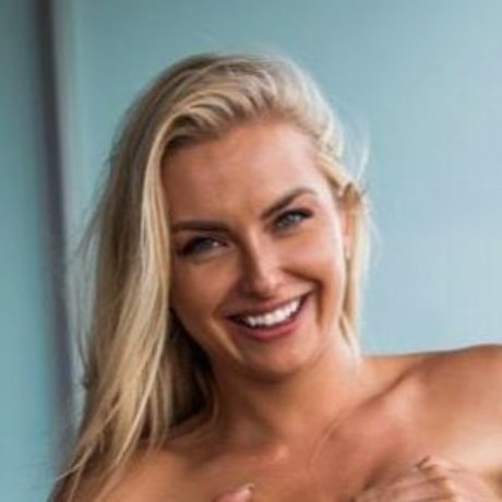 Nahá fotka uniklých OnlyFans od Edenlux