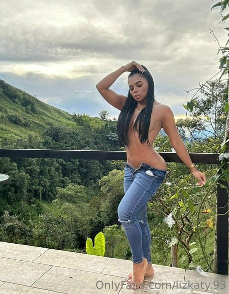 Naken läckt OnlyFans-bild av Lizkaty93