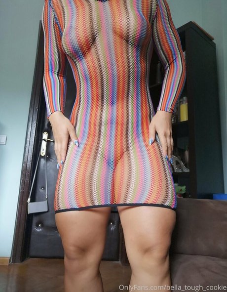 Alasti lekkinud OnlyFans-i pilt Bellatoughcookie