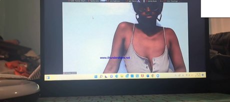 Nacktes geleaktes OnlyFans-Foto von Shenanigans
