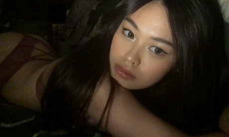 Naakte gelekte OnlyFans-foto van Annette Anastasya