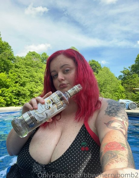 Naken läckt OnlyFans-bild av Bbwcherrybomb2