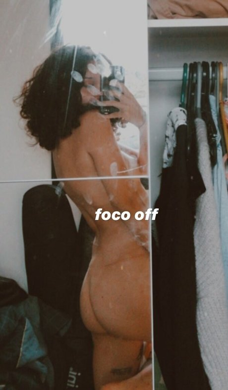 Naken lekkede OnlyFans-bilde av Balegat