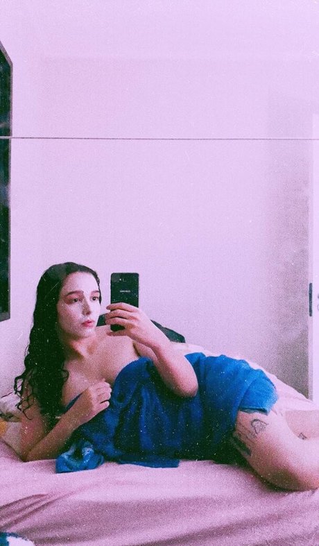 Naken läckt OnlyFans-bild av Balegat