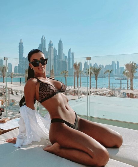 Isabel Raad