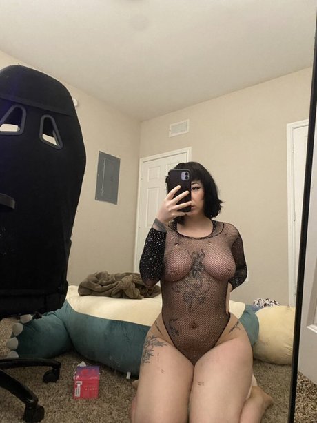 Nahá fotka uniklých OnlyFans od Krissyscx