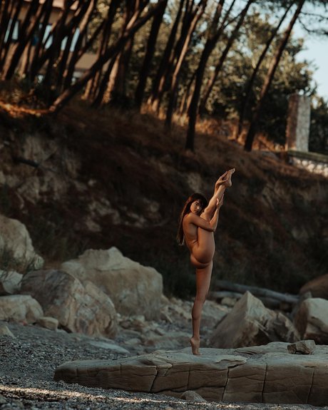 Yoana Nikolova