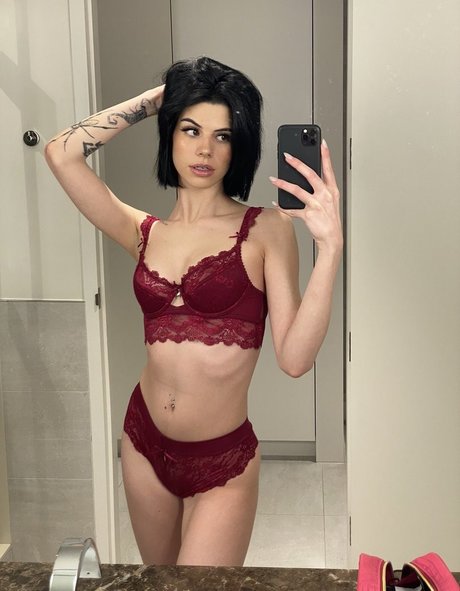 Nahá fotka uniklých OnlyFans od Ellathrasher