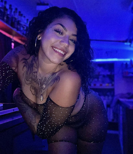 Saltysweetsabrina