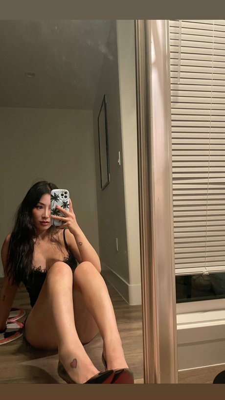 Nøgent lækket OnlyFans-billede af Bear Jocelyn