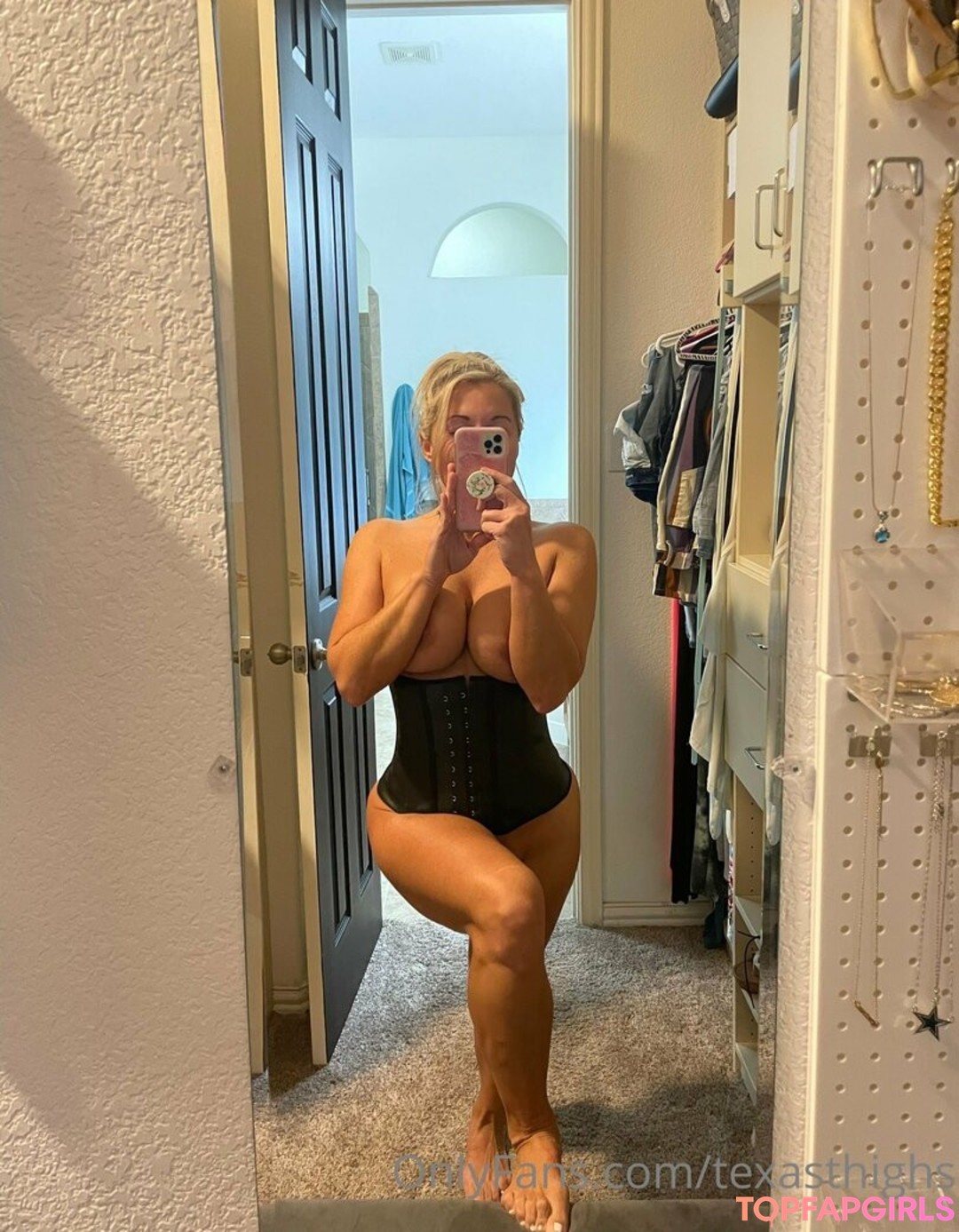Nahá fotka uniklých OnlyFans od Texasthighs #1300