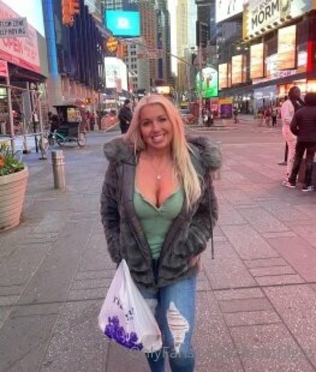 Nahá fotka uniklých OnlyFans od Texasthighs