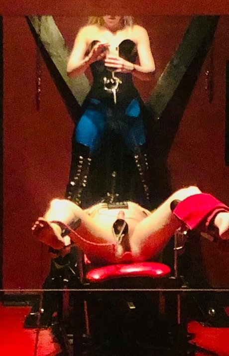 Nahá fotka uniklých OnlyFans od Cath28