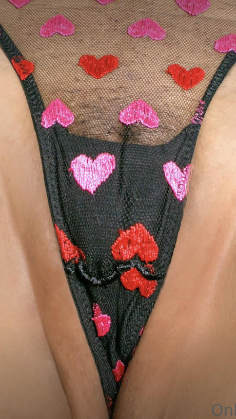 Nahá fotka uniklých OnlyFans od Tahiry
