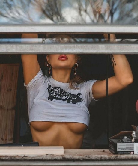 Nahá fotka uniklých OnlyFans od Sarah Sinclair