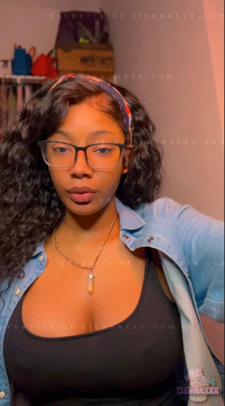 Ziennaxxx