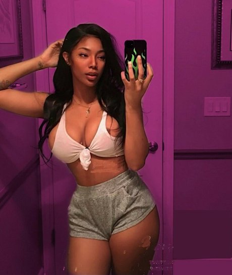 Nacktes geleaktes OnlyFans-Foto von Ziennaxxx